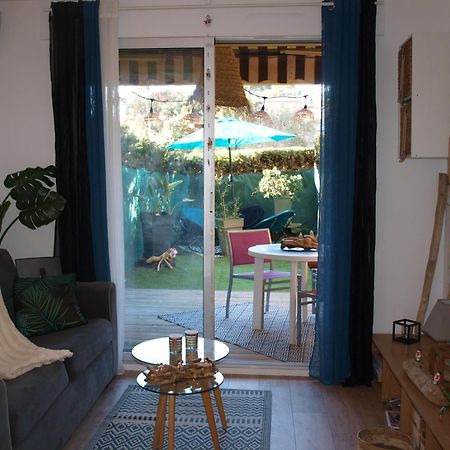 Studio Le Mistral Saint-Raphaël Exteriör bild